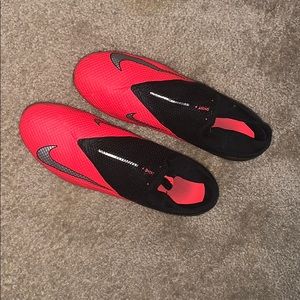 Nike phantom cleats